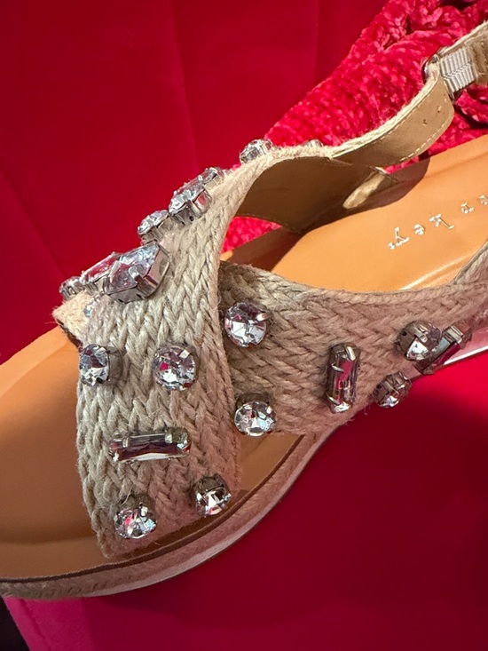 Copper Key Cream Jeweled Platform Slingback Sandals - Picture 9 of 9